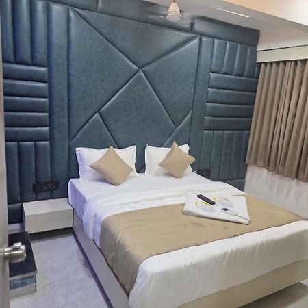 Hotel Hill Top Ahmadábád Kültér fotó